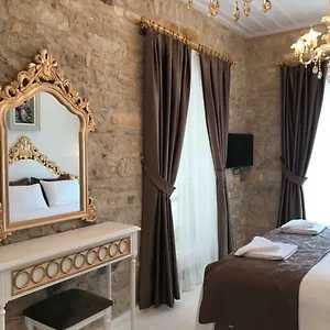 2* Hotel Laledan